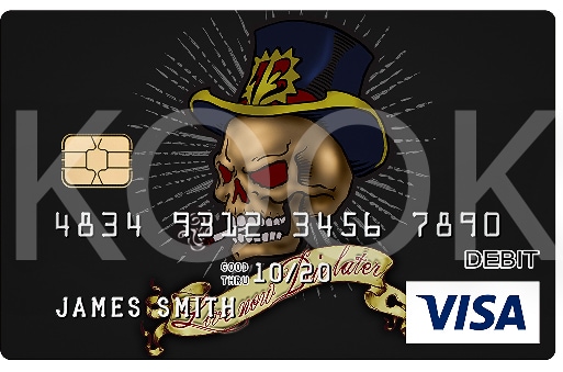 Maksukortti ja kuvituksena Pääkallo ja hattu - Urban Rock henkiset pankkikortit erottuvat! Kuvitus ja erottuva markkinointi lisensoinnin avulla, kysy Kook Managementistä lisää! #Bankcard #luottokortti #pankkikortti #debitkortti